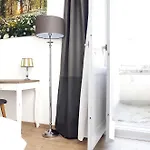 Rockchair Apartment Blissestrasse